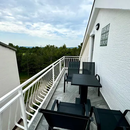 Babec 公寓 卓得诺沃